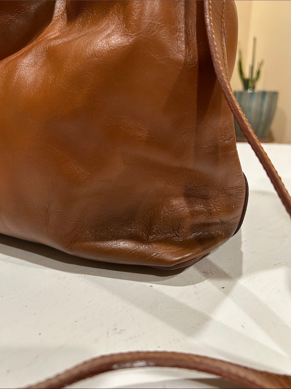 I Medici Classic Brown Leather Shoulder Hobo Bag - Picture 3 of 15